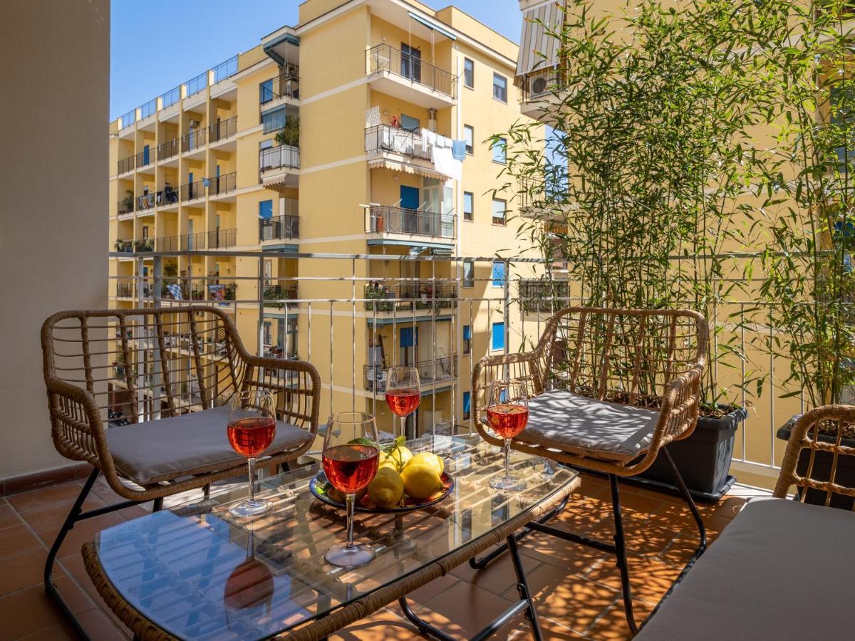 Surya House - Elegant Apartment In Sorrento Luaran gambar